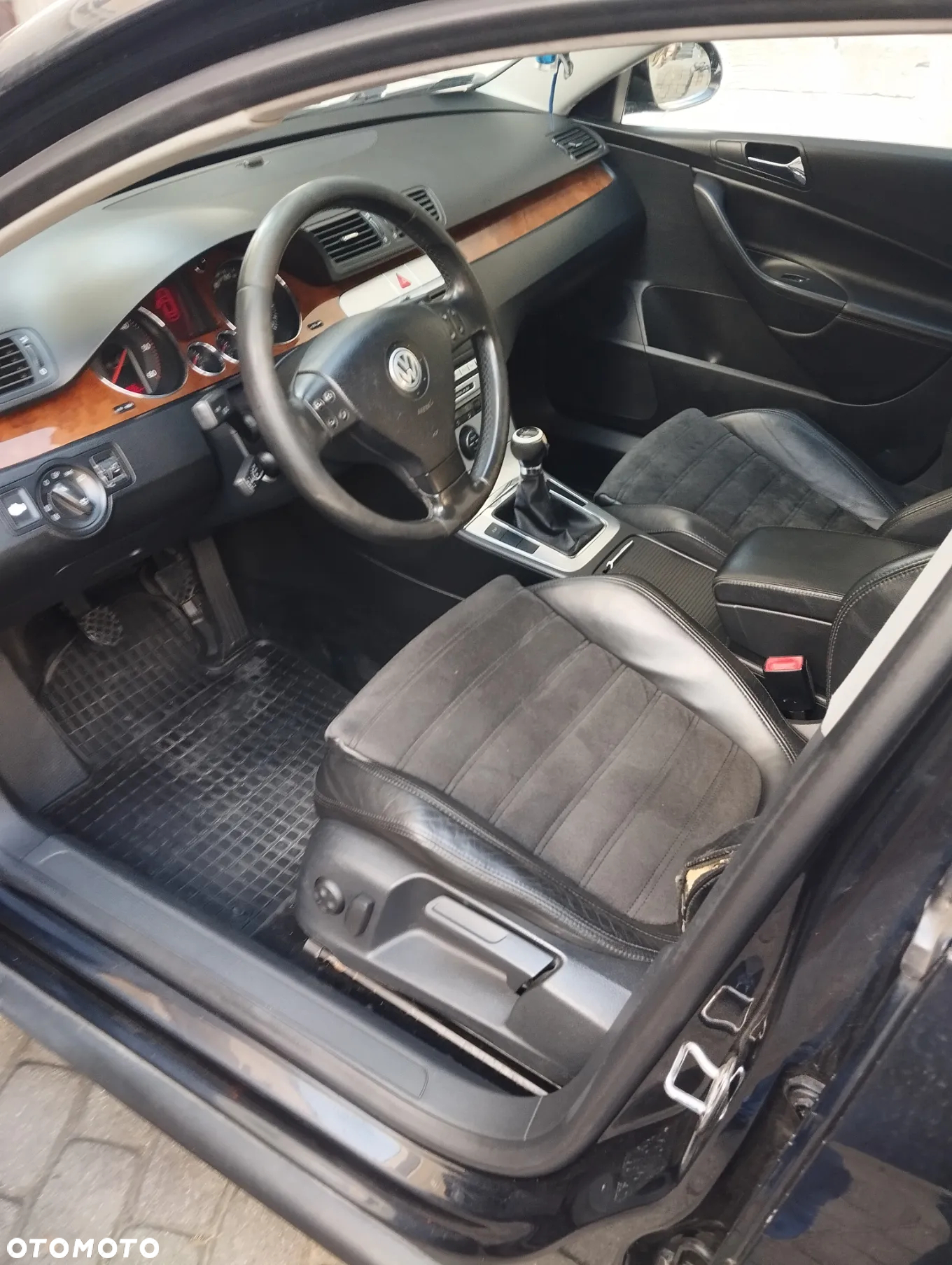 Volkswagen Passat 2.0 TDI DPF Highline - 6