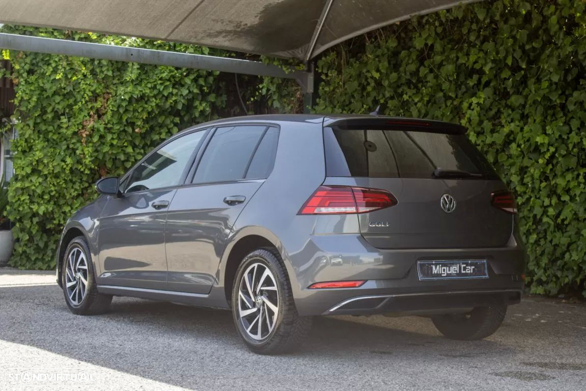 VW Golf 1.6 TDI Confortline DSG - 10
