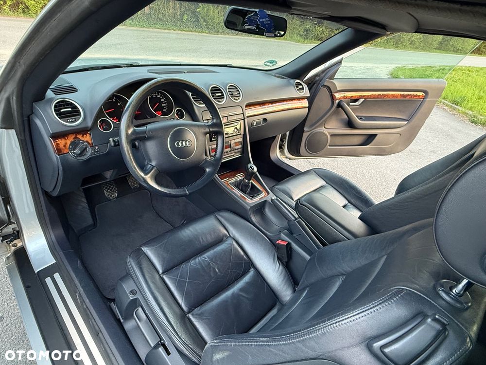 Audi A4 Cabrio 1.8T - 25
