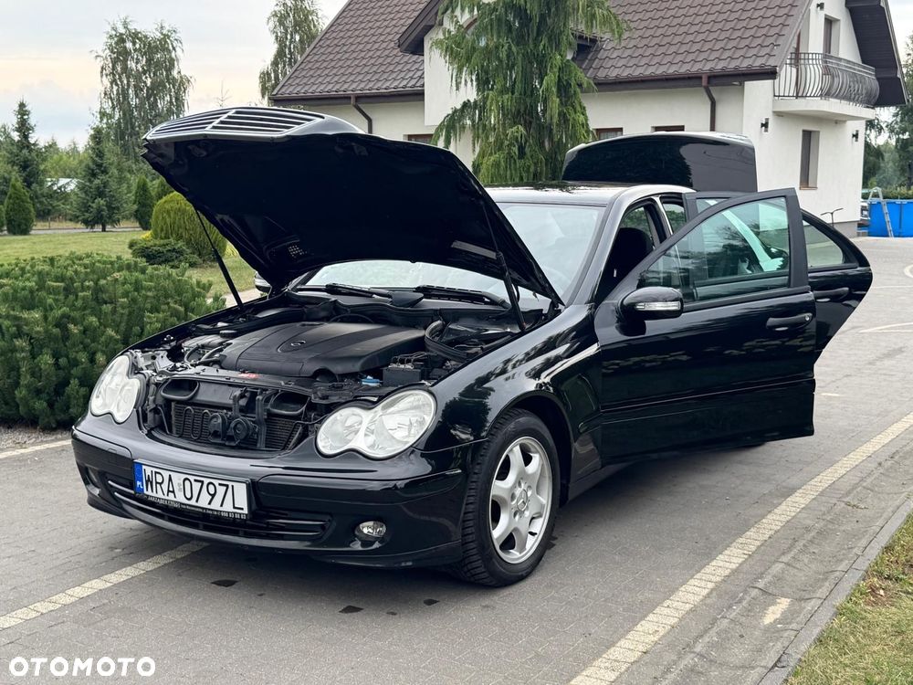 Mercedes-Benz Klasa C 200 T CDI Classic - 11