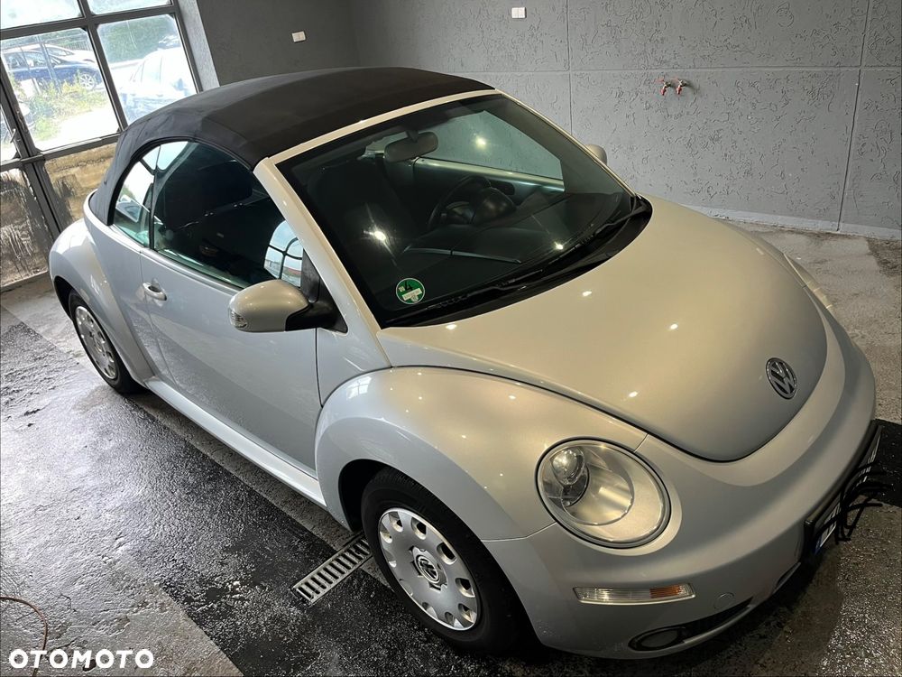 Volkswagen New Beetle - 9