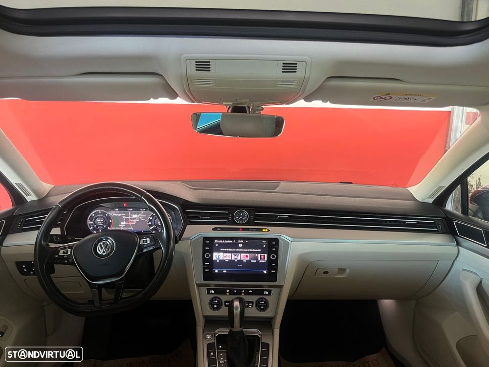 VW Passat Variant 1.6 TDI Trendline DSG - 9