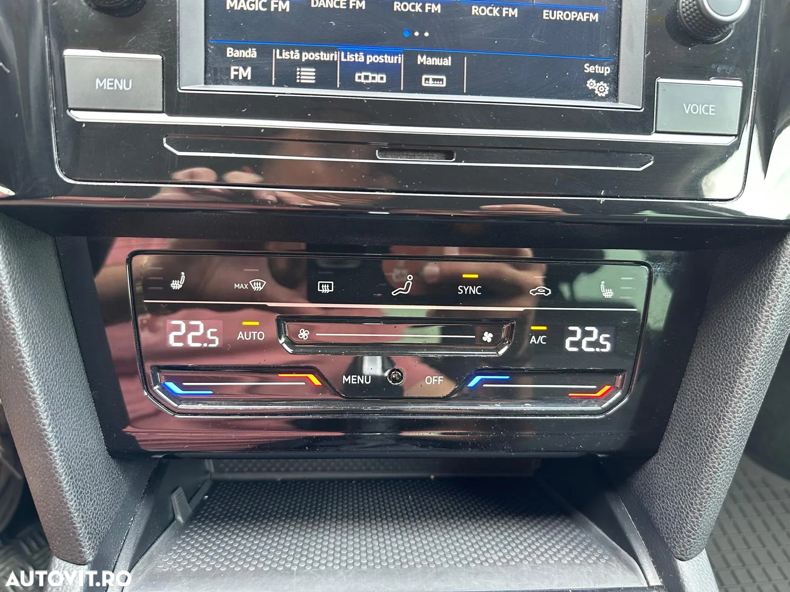 Volkswagen Passat Variant 2.0 TDI DSG Comfortline - 20