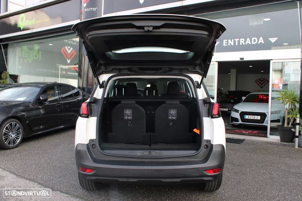 Peugeot 5008 - 21