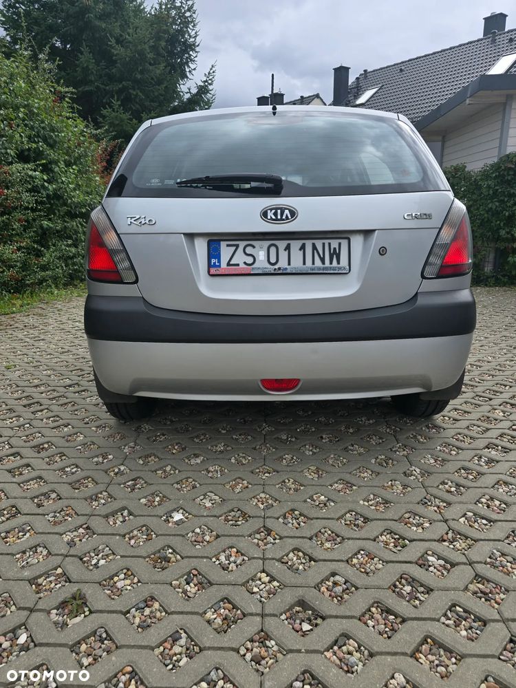 Kia Rio 1.5 CRDi Comfort - 4