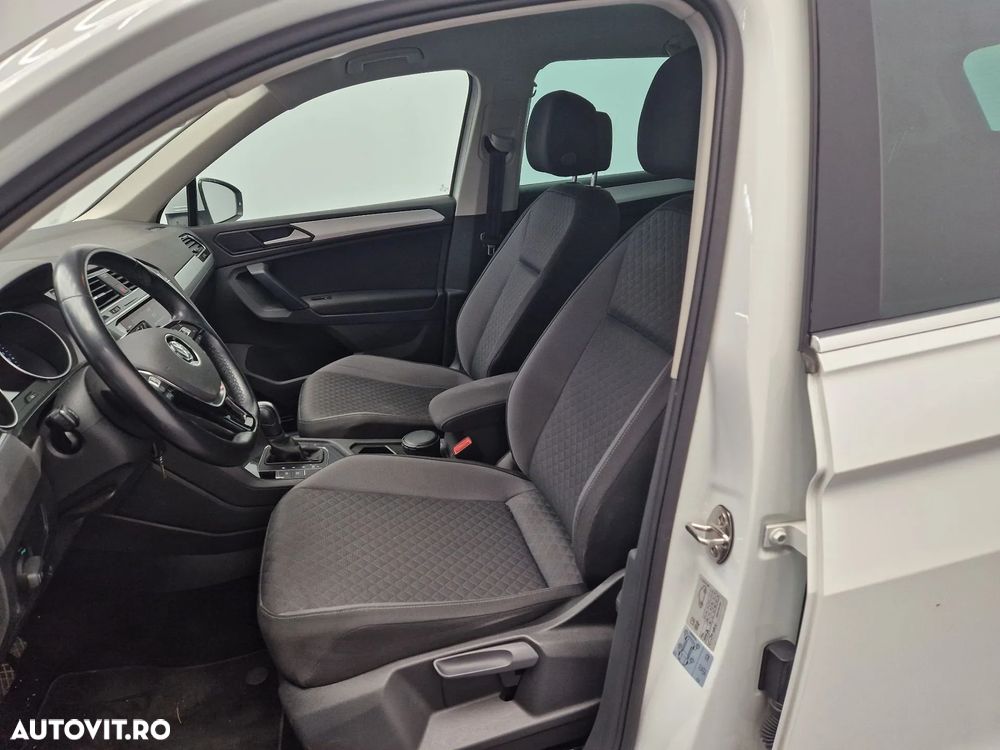 Volkswagen Tiguan - 5