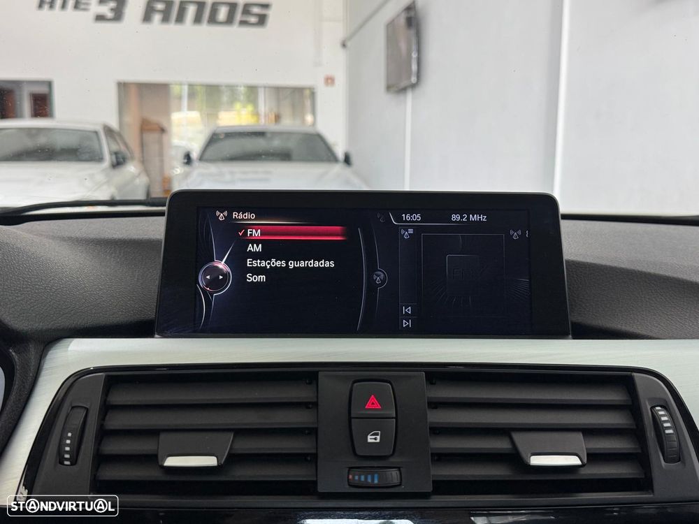 BMW 320 d Pack M Auto - 17