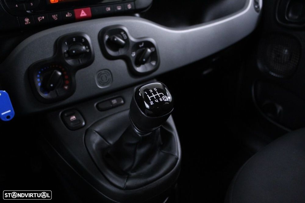 Fiat Panda 1.0 Hybrid City Life - 28