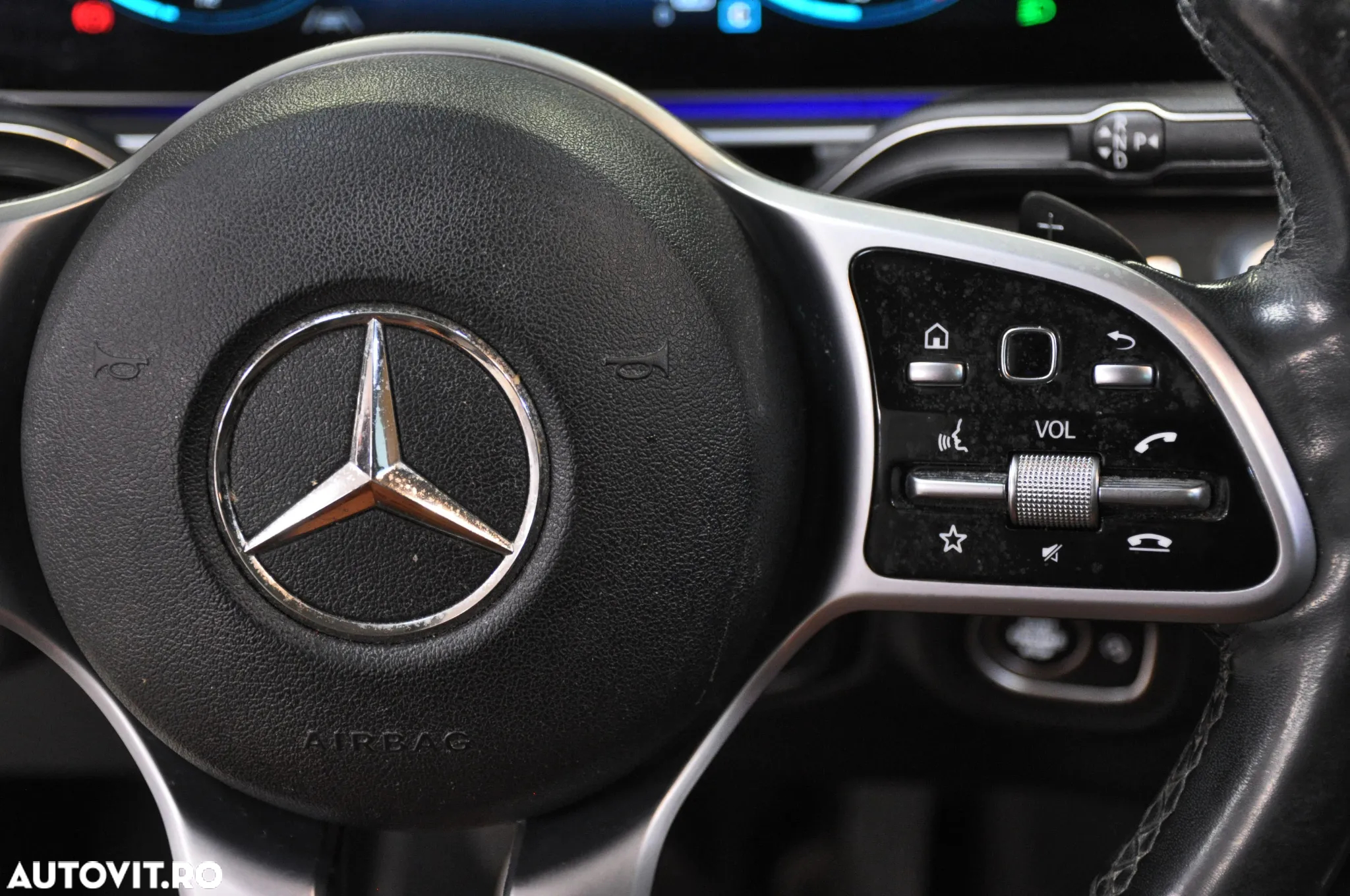 Mercedes-Benz GLE 300 d 4MATIC - 15