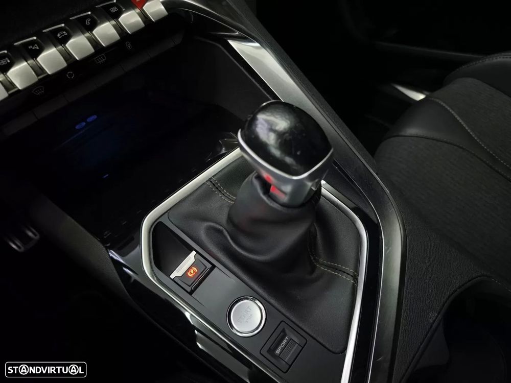 Peugeot 3008 1.6 BlueHDi GT Line — fotografia 37