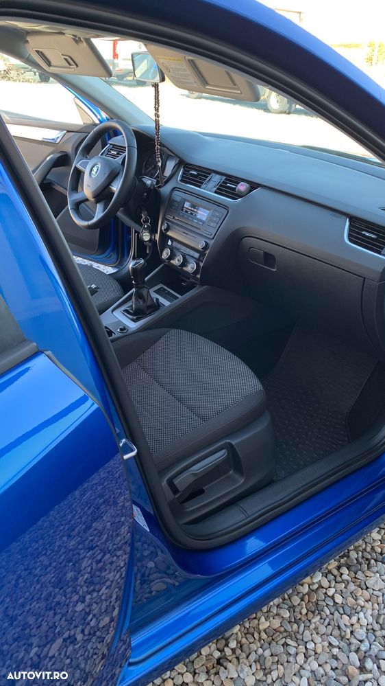 Skoda Octavia 1.2 TSI STYLE - 8