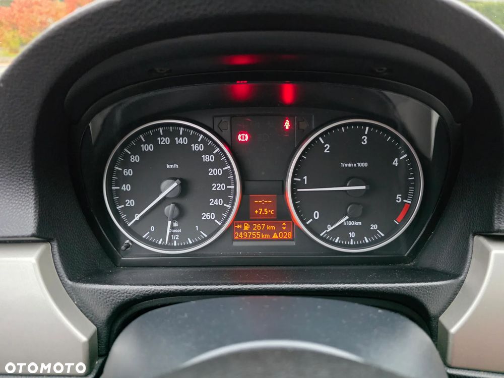BMW Seria 3 - 32