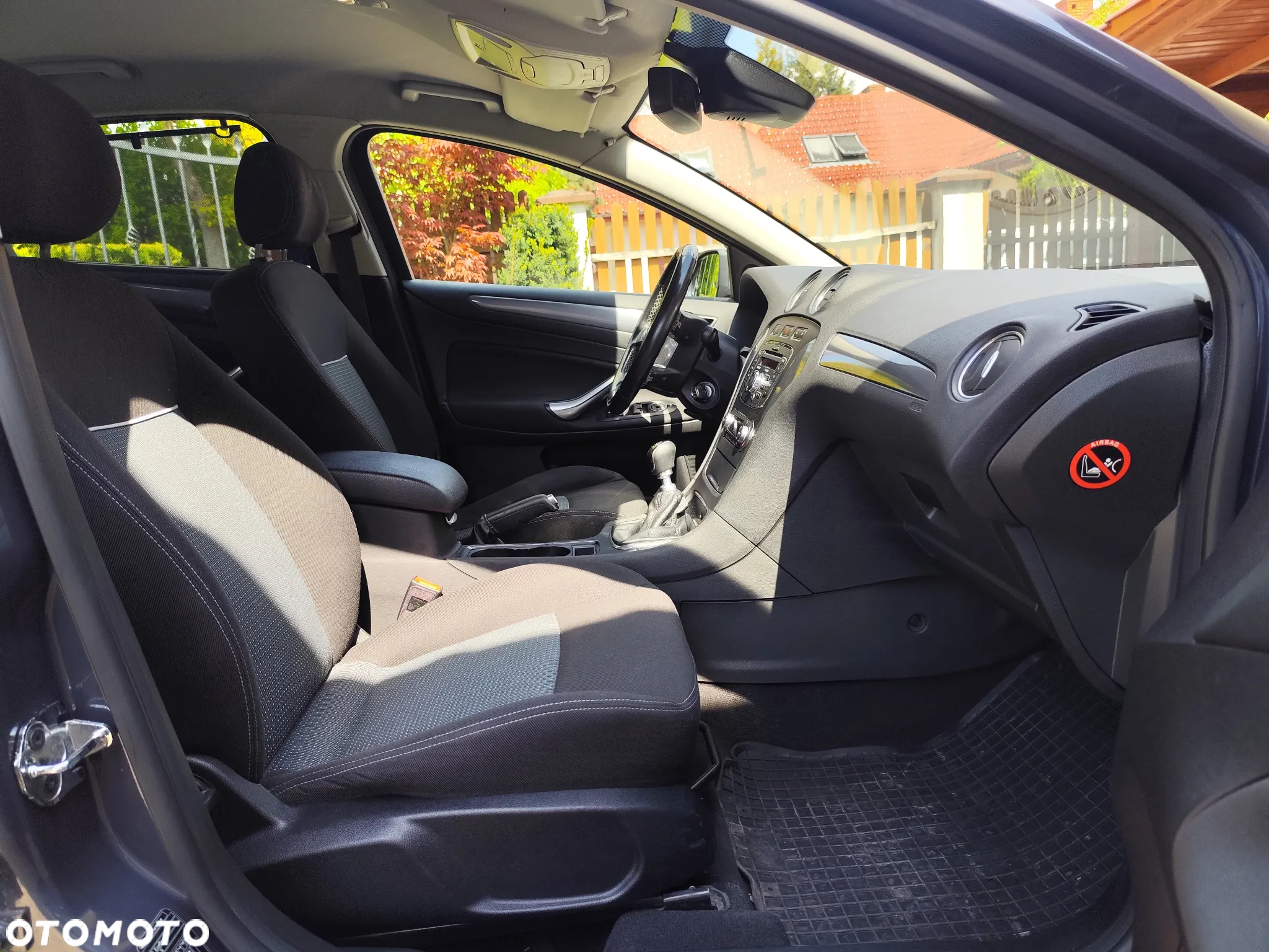 Ford Mondeo 1.6 T Ambiente - 10