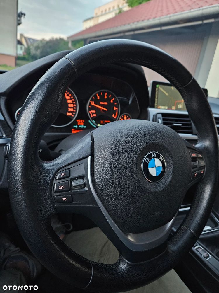 BMW Seria 3 320d Efficient Dynamics Edition Edition Luxury Line Purity - 22