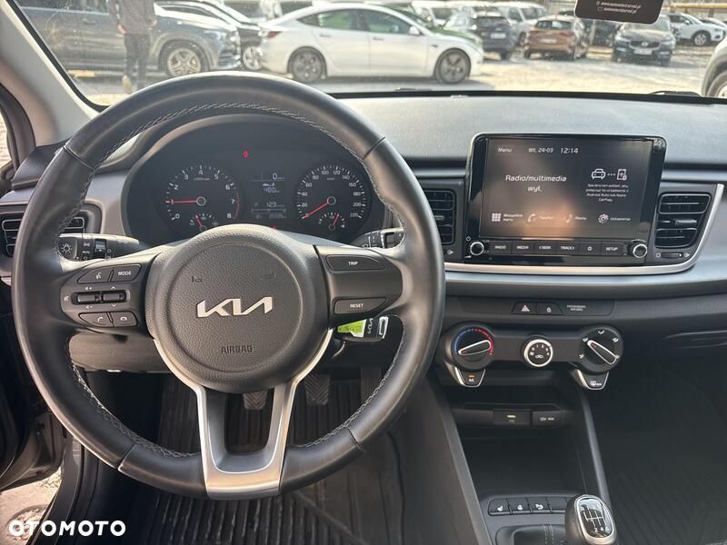 Kia Rio - 10