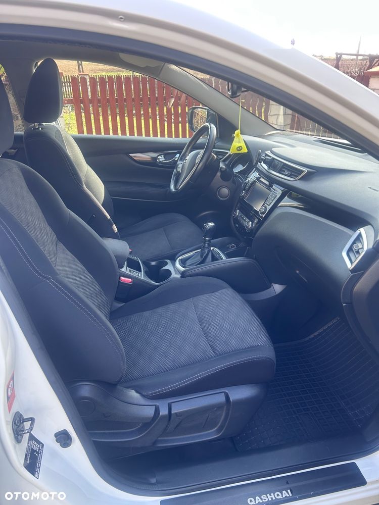 Nissan Qashqai 1.2 DIG-T N-Connecta - 2