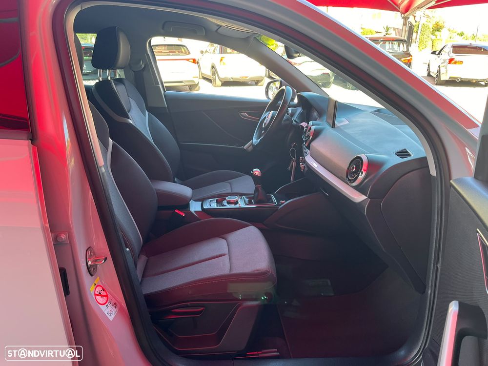Audi Q2 30 TFSI - 11