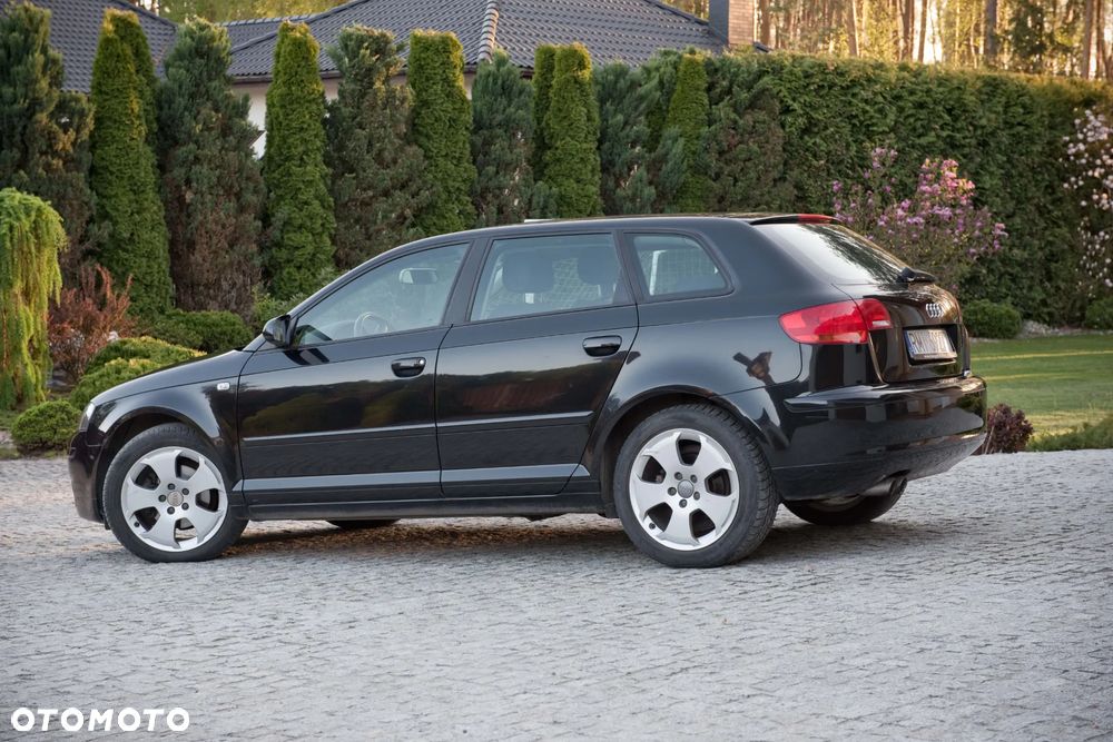Audi A3 Sportback 1.4 TFSI Ambiente - 14
