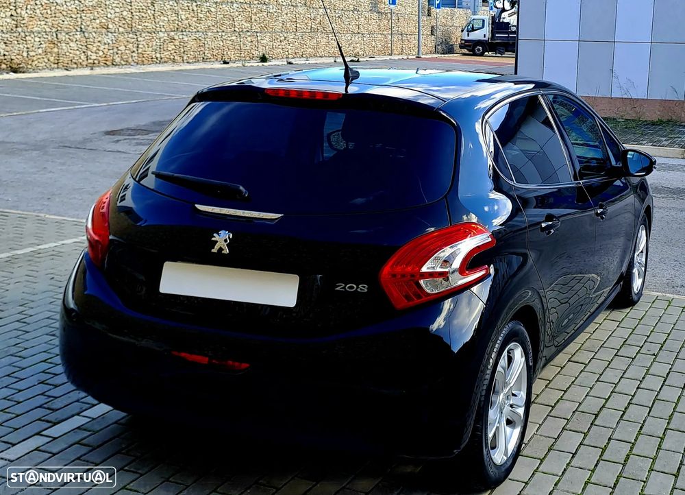 Peugeot 208 1.4 HDi Allure - 16