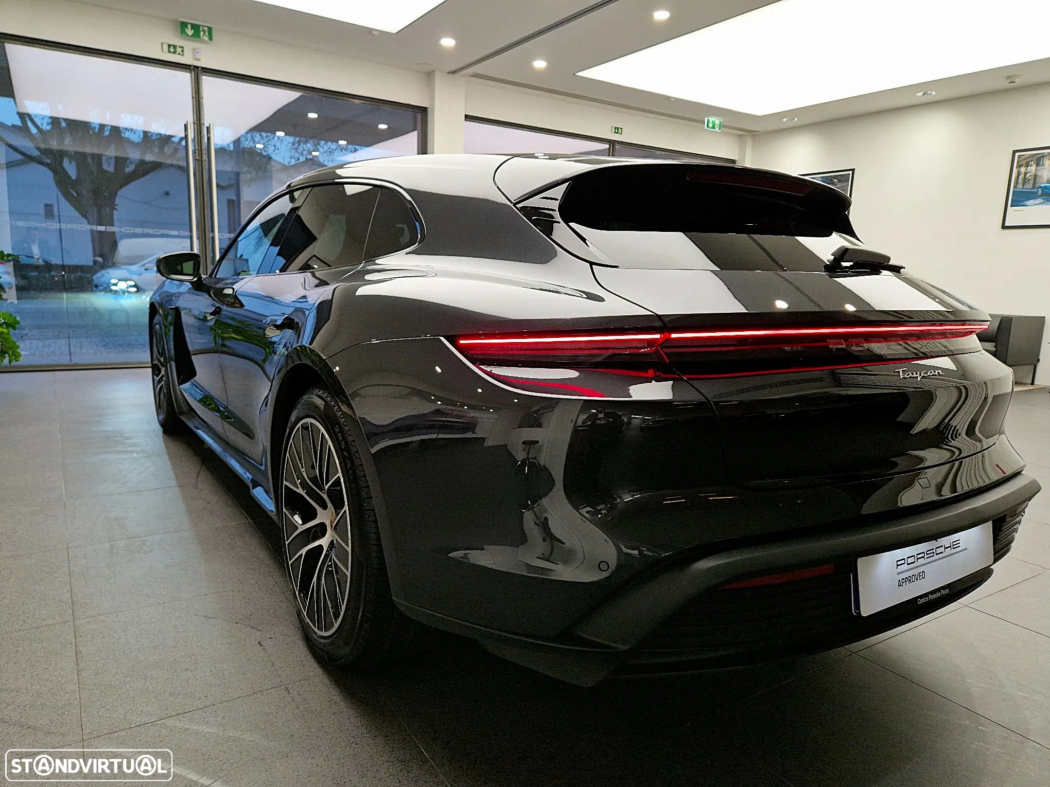 Porsche Taycan Sport Turismo Standard - 3
