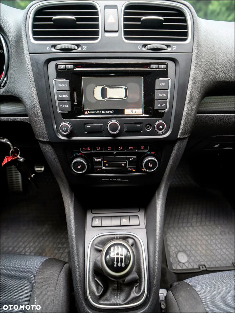 Volkswagen Golf - 27
