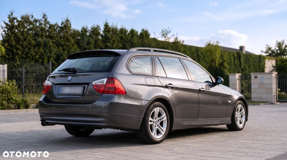 BMW Seria 3 320d - 4