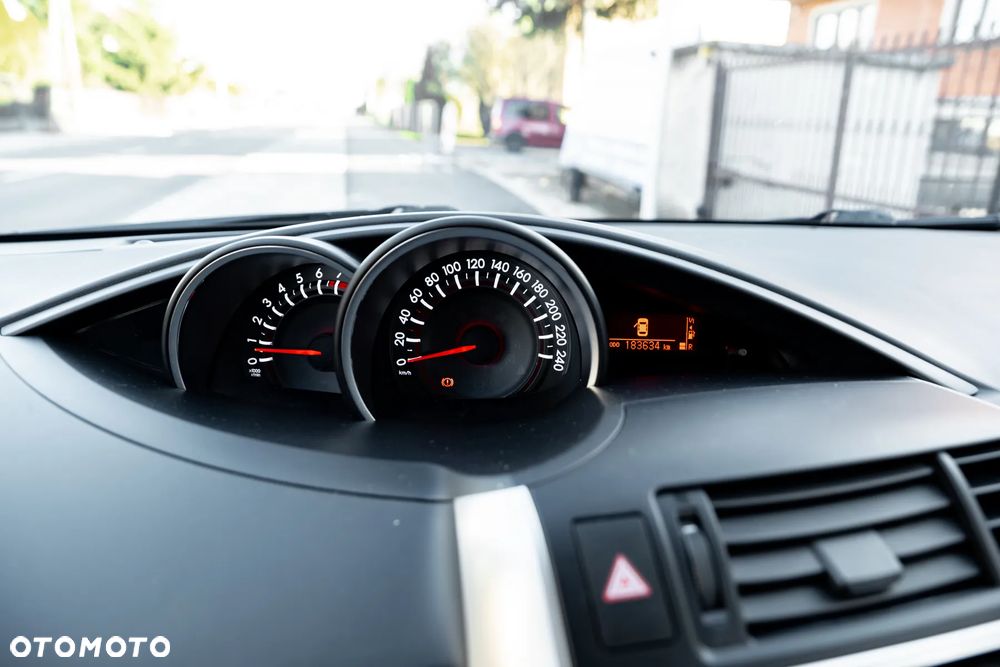 Toyota Verso 1.8 7-Sitzer Executive - 20