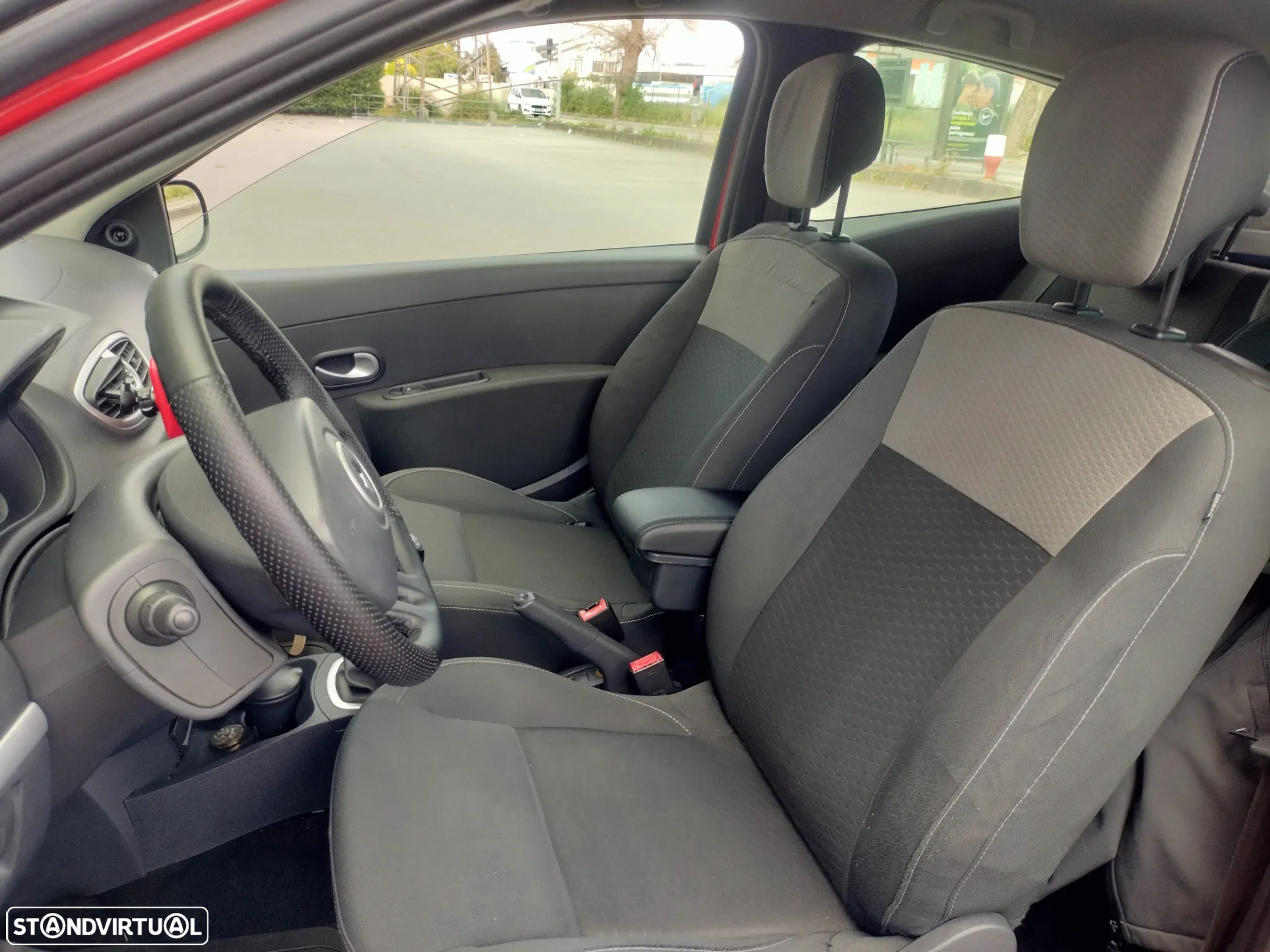 Renault Clio 1.2 16V GT - 13