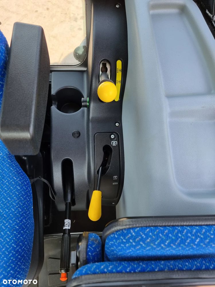 New Holland T4.75 S - 17