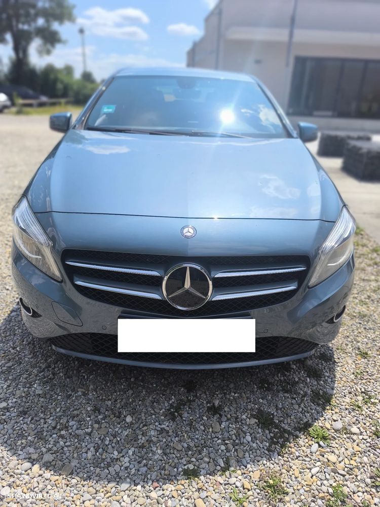 Mercedes-Benz A 180 (BlueEFFICIENCY) - 5