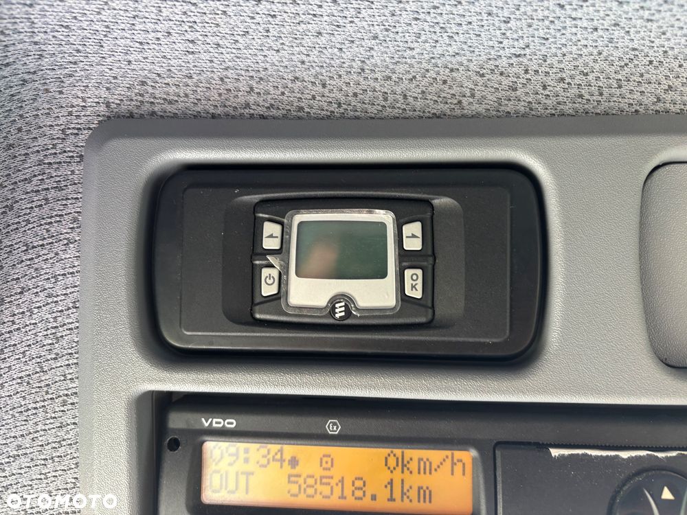 Mercedes-Benz Atego 1221 4x2 piaskarka solarka pług - 21