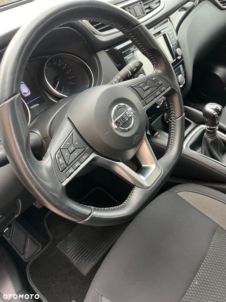 Nissan Qashqai 1.3 DIG-T N-WAY - 16