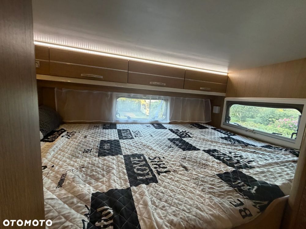 Hobby Kamper,camper I właściciel garażowany 6-osób - 13