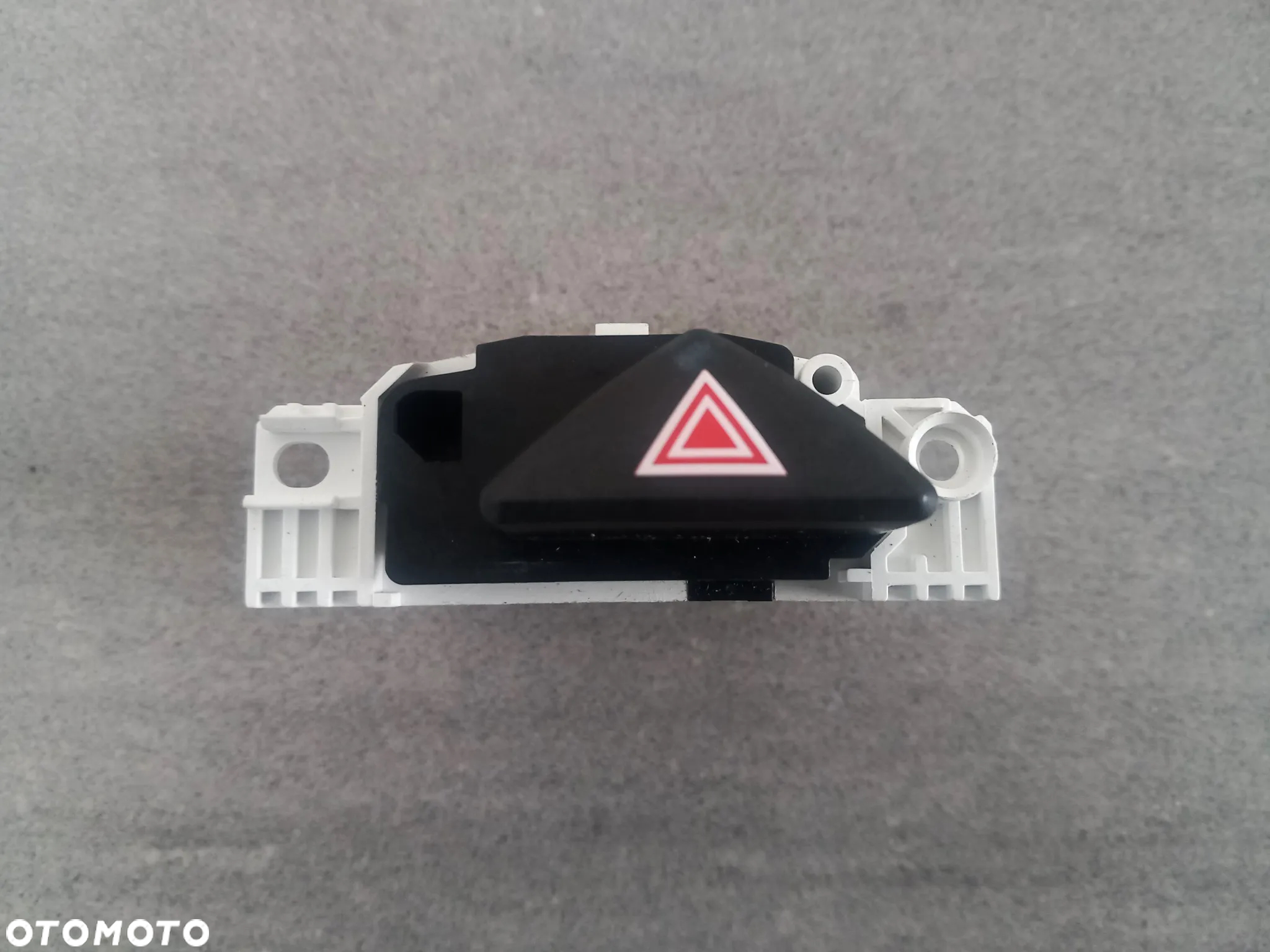 Przełącznik świateł awaryjnych Ford Focus 1998-2005 1112004 - 2