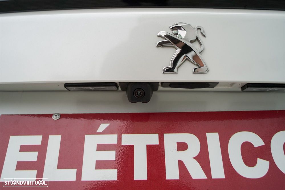 Peugeot e-2008 50 kWh Allure Pack - 5