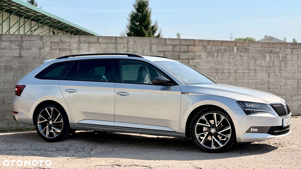 Skoda Superb 1.8 TSI DSG SportLine - 23