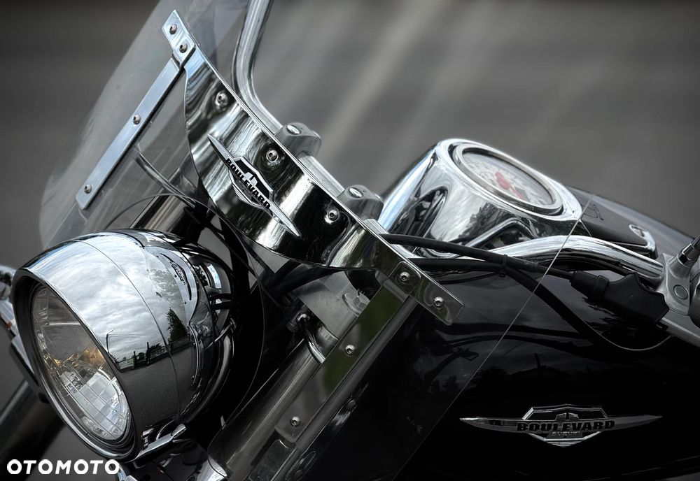 Suzuki Boulevard - 25