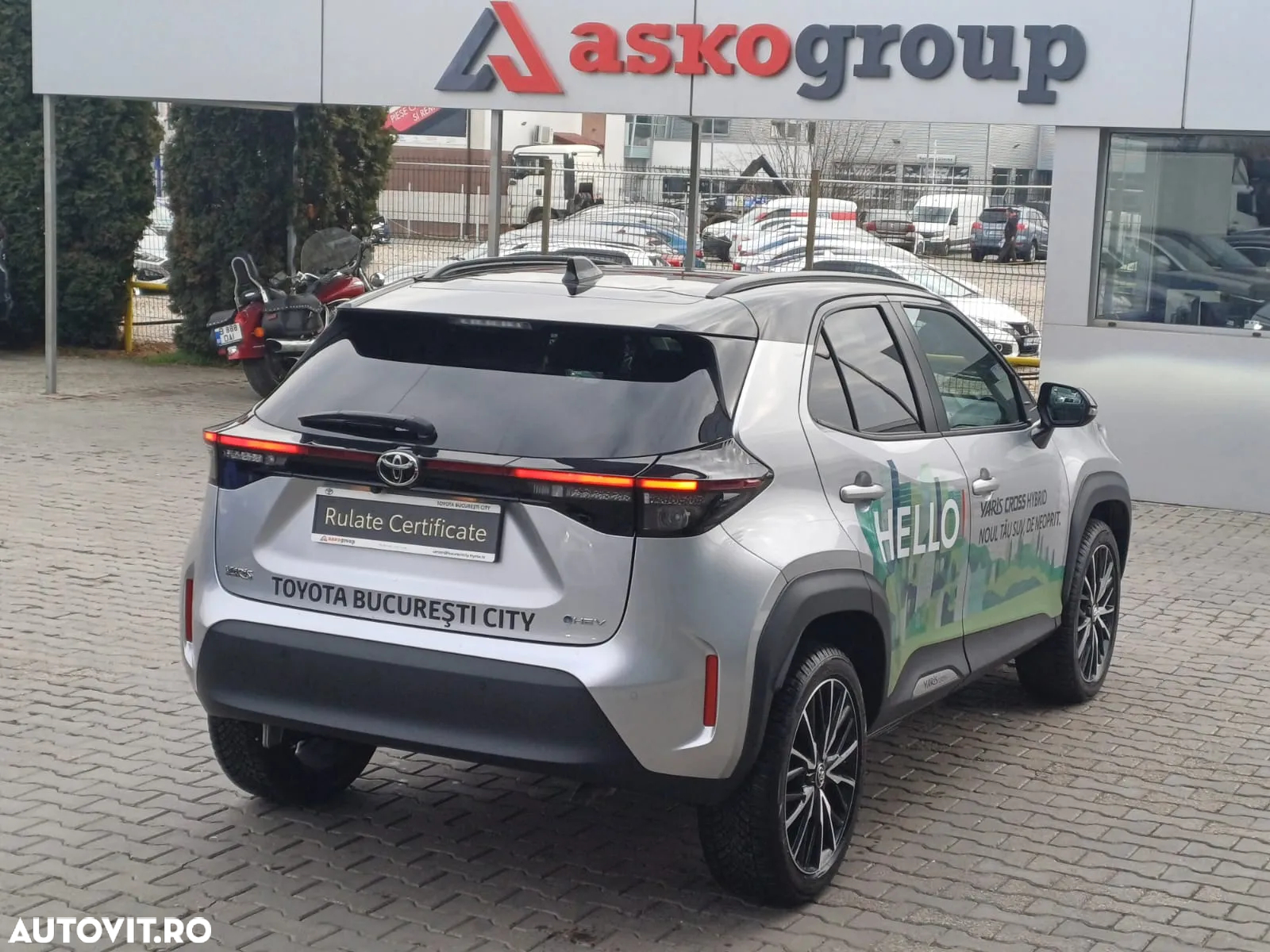 Toyota Yaris Cross 1.5 VVT-i HSD 130 4x2 HEV Exclusive - 4