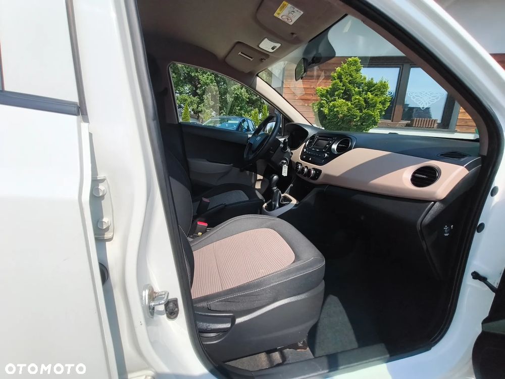Hyundai i10 1.0 Pure - 24