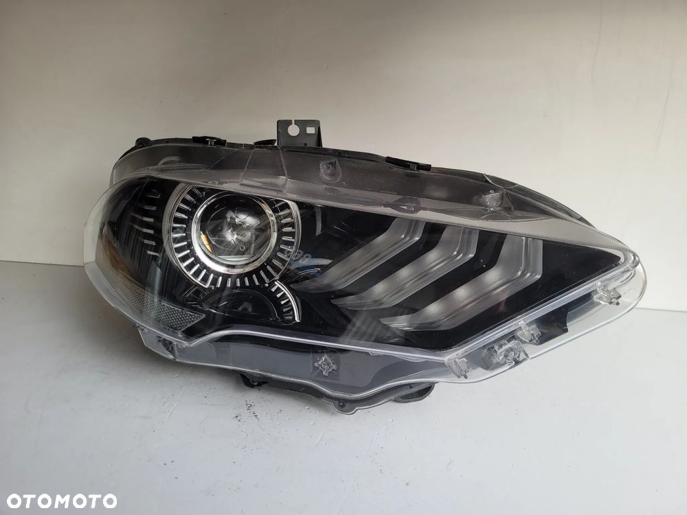 Ford Mustang VI lift lampa przod prawa full led - 2