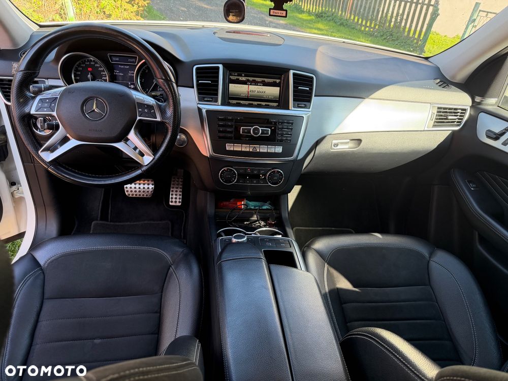 Mercedes-Benz ML 350 BlueTec 4-Matic - 12