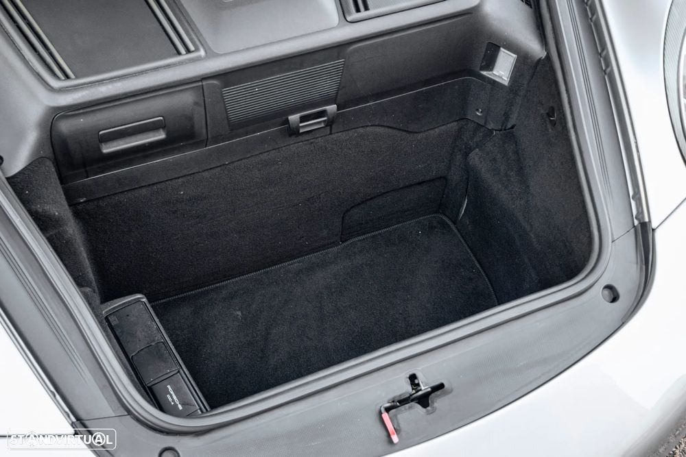 Porsche 911 Série F - 5