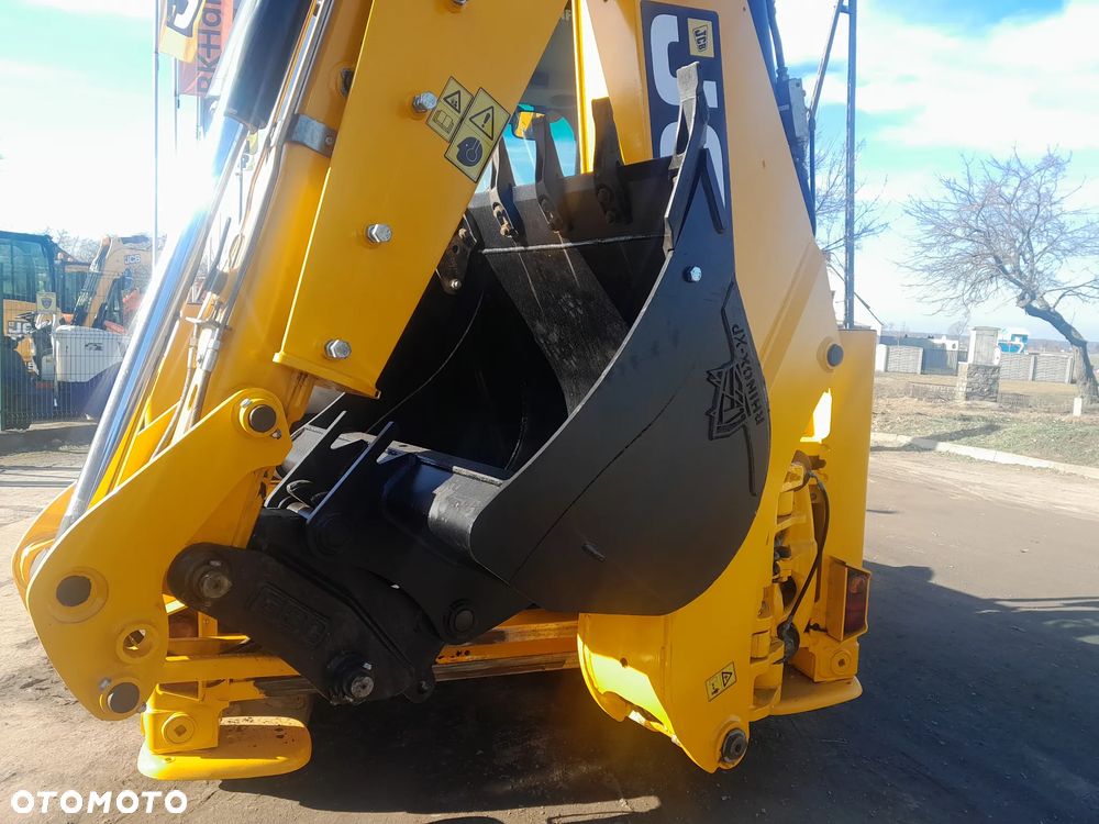JCB JCB 4CX AEC  2018r - 13