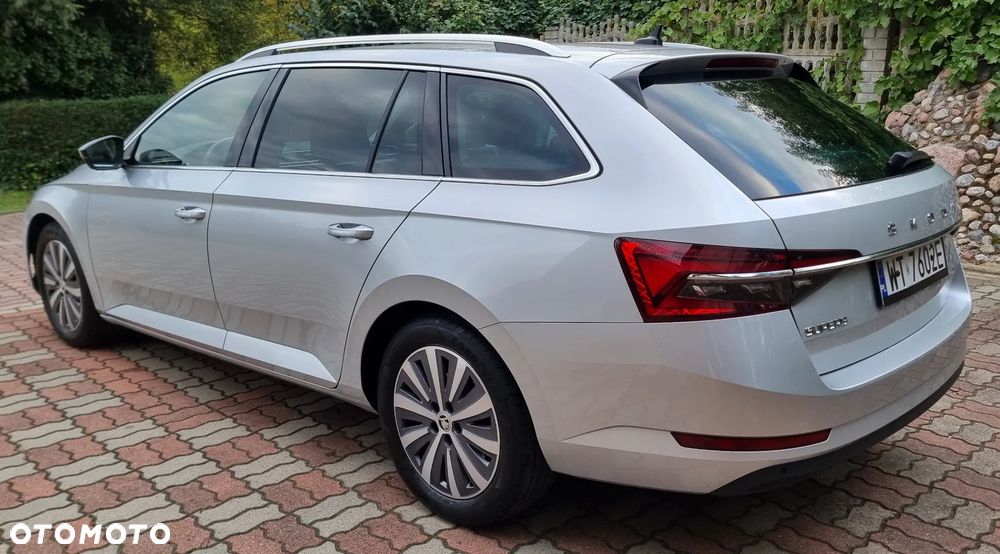 Skoda Superb 2.0 TDI SCR Style DSG - 6