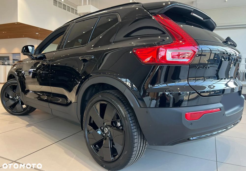 Volvo XC 40 B4 B AWD DKG Ultimate Dark - 15