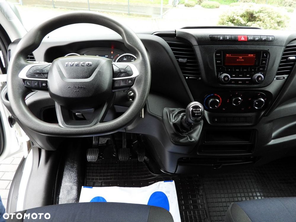 Iveco DAILY 35S18 PLANDEKA WINDA 8 PALET WEBASTO TEMPOMAT KLIMATYZACJA  180KM - 29