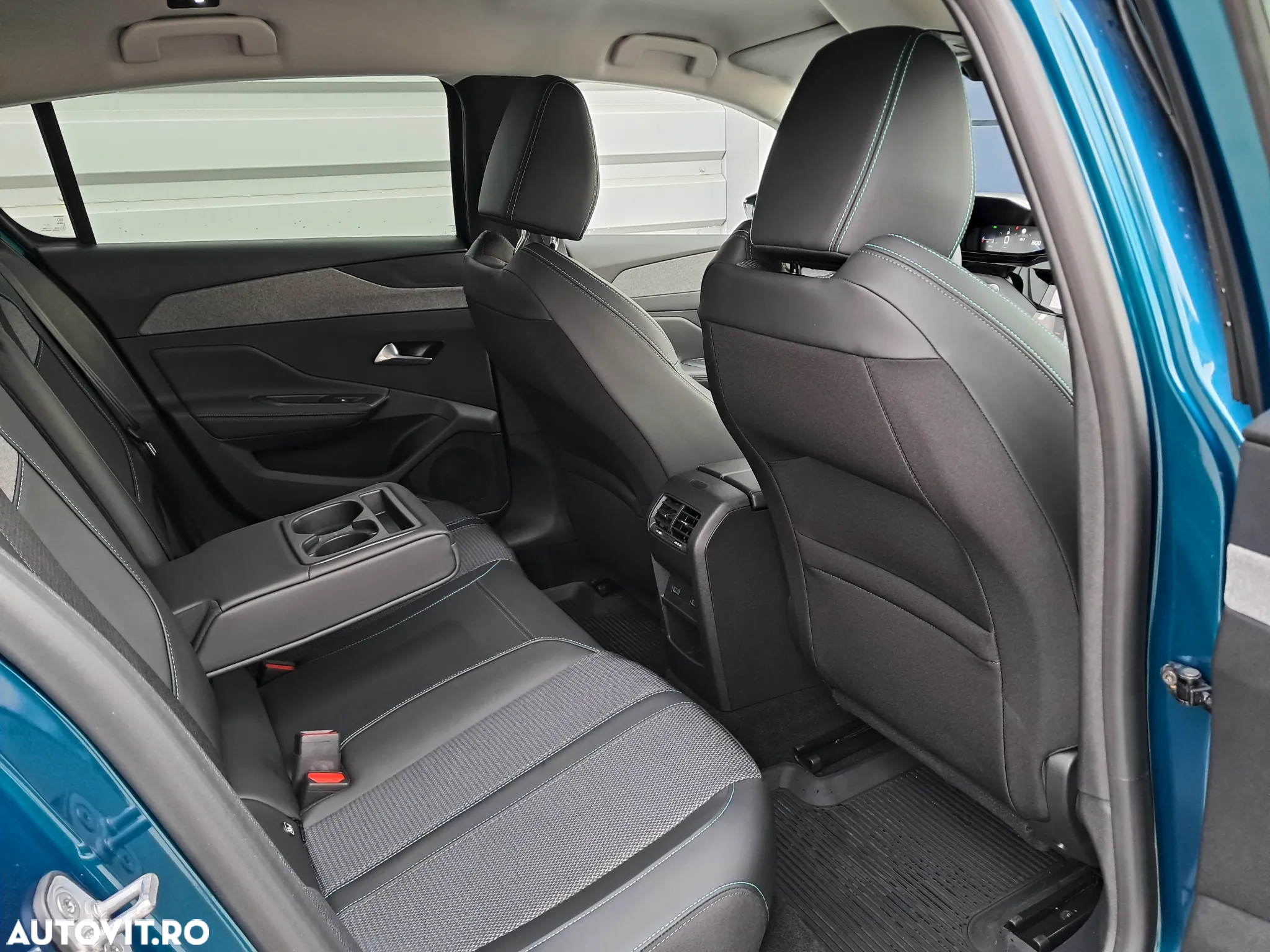 Peugeot 308 1.2L PureTech 130 S&S EAT8 Allure - 15