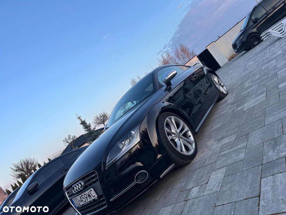 Audi TT S Coupé - 3