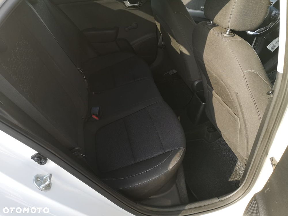 Kia Rio 1.4 crdi Business Line - 30