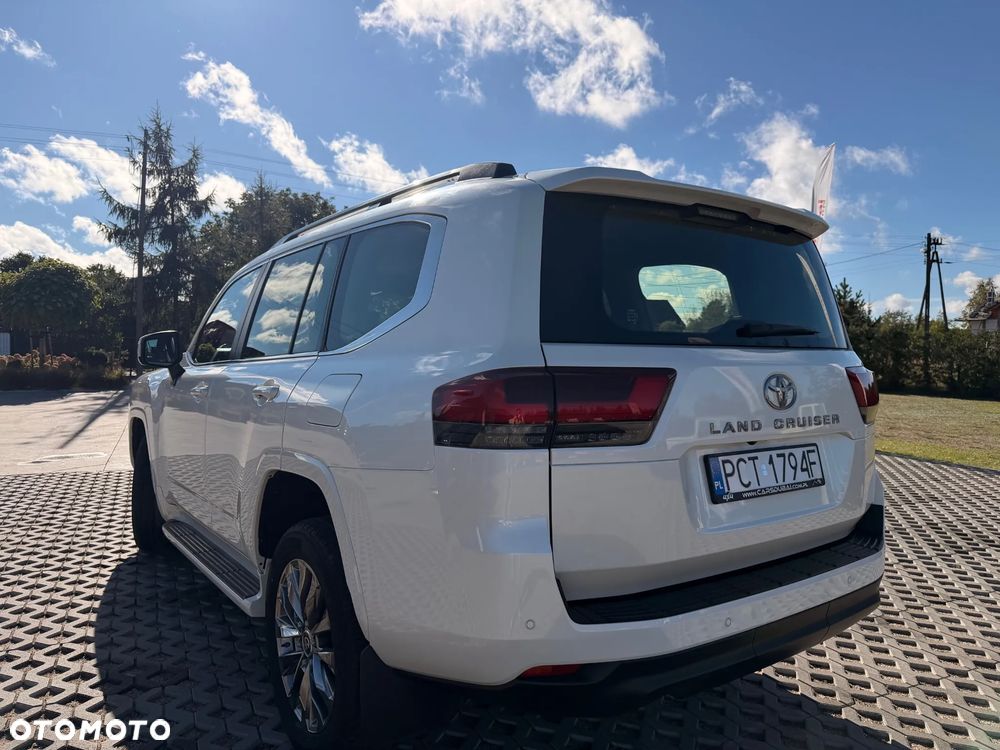 Toyota Land Cruiser - 6